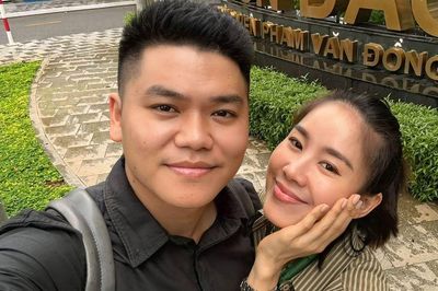 Vợ chồng Lê Phương chia sẻ niềm vui