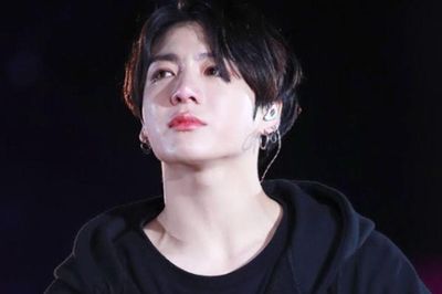 Đạo diễn Na Hong Jin có hành động đáng chú ý với Jung Kook (BTS)