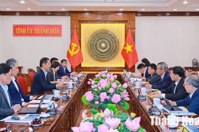 Bí thư Tỉnh ủy Lê Đức Thái tiếp và làm việc với Đoàn công tác của Tập đoàn Sumitomo Corporation
