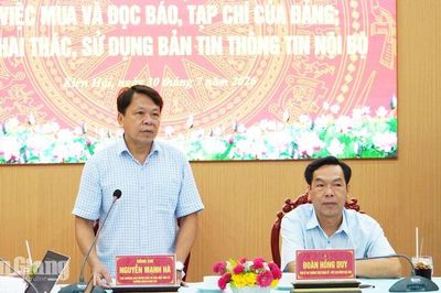 Kiên Hải đổi mới khai thác báo, tạp chí của Đảng gắn với sinh hoạt chi bộ
