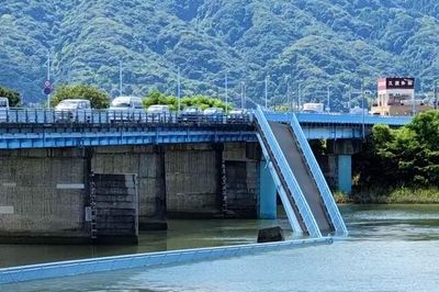 Hàng loạt nhà máy sản xuất quan trọng Nhật Bản ngừng hoạt động