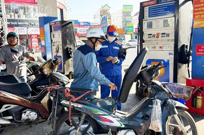 Giá xăng dầu đồng loạt tăng