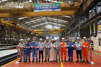 Công ty TNHH Đóng tàu HD Hyundai Việt Nam khởi công đóng mới tàu chở dầu nhiên liệu kép LNG LR2 trọng tải 115.000 tấn