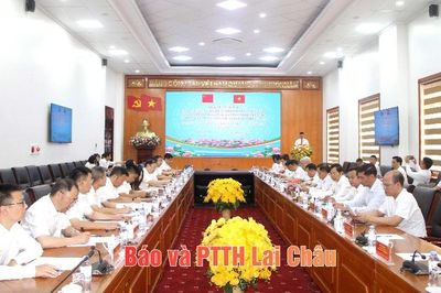 Hội đàm lần thứ hai về xây dựng cầu đường bộ đa công năng