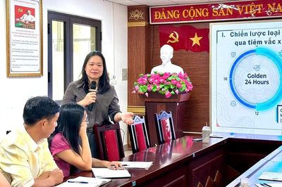 Lào Cai tăng cường tập huấn tiêm vắc xin viêm gan B cho y tế cơ sở