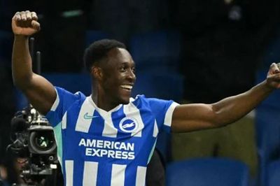 Chelsea chiêu mộ Danny Welbeck: HLV Xabi Alonso đổi chiến lược, Gary Neville tiếc cho Man Utd