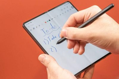 Samsung nghiên cứu công nghệ bộ số hóa mỏng hơn để đưa S Pen trở lại Galaxy Z Fold