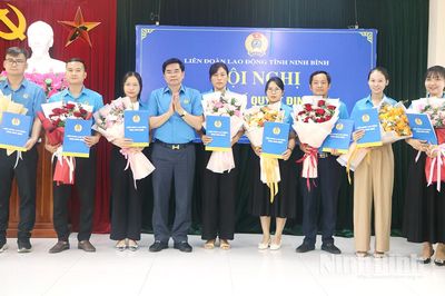 Công bố Quyết định thành lập Công đoàn cơ sở tại KCN Thanh Liêm và KCN Châu Sơn