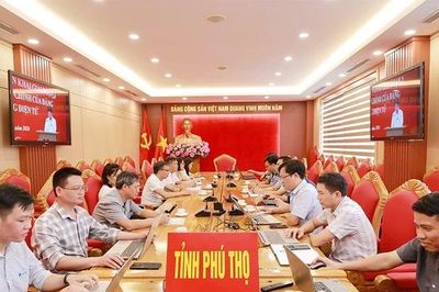 Tập huấn triển khai 4 thủ tục hành chính của Đảng trên môi trường điện tử