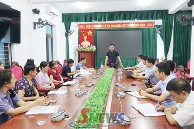 Vận động các hộ dân bàn giao mặt bằng thực hiện Dự án Mở rộng khu dân cư mới phường Quyết Thắng