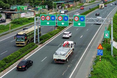 Cục CSGT: Cấm xe chạy liên tục trên làn đường để vượt trên cao tốc, vi phạm sẽ xử phạt