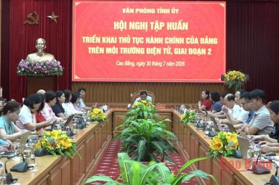 Tập huấn triển khai thủ tục hành chính của Đảng trên môi trường điện tử giai đoạn 2