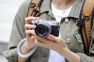 Mua máy ảnh du lịch lần đầu: 8 lưu ý giúp bạn không tốn tiền oan