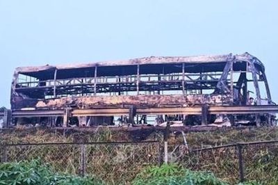 Bịt bùng xe khách đường xa: Cháy là… chết (bài 1)