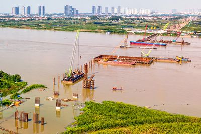 Toàn cảnh cầu Ngọc Hồi gần 12.000 tỷ đồng vượt sông Hồng sau 11 tháng thi công