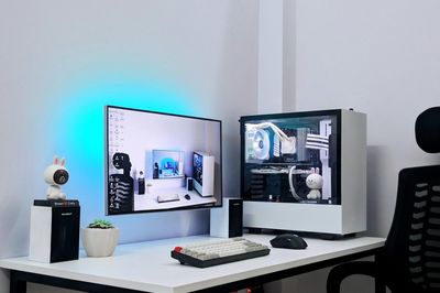 PC hay laptop giá rẻ: Lựa chọn nào đáng đầu tư hơn cho học sinh, sinh viên
