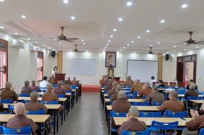 Hà Nội: Tuyên truyền, quán triệt pháp luật tín ngưỡng, tôn giáo cho chư tôn đức tăng, ni Trường hạ chùa Vạn Phúc