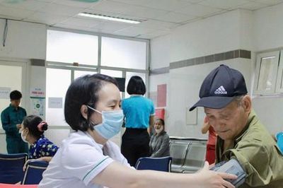 Chuẩn bị cho tuổi già từ tuổi 40: 'Đầu tư' sớm để sống khỏe khi về già