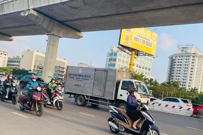 Người dân Hà Nội đón tin vui thời tiết sau chuỗi ngày mưa dông kéo dài
