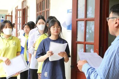 Có nên giao địa phương xét tốt nghiệp THPT?