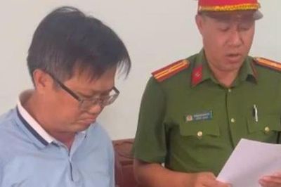 Khởi tố giám đốc doanh nghiệp và chủ hộ kinh doanh vì mua bán trái phép hóa đơn