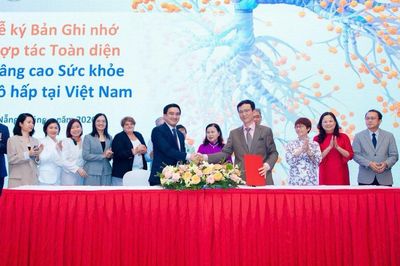 Hợp tác nâng cao chất lượng chăm sóc bệnh hô hấp theo hướng toàn diện