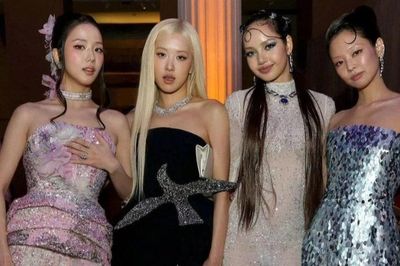 Kỷ niệm 10 năm BLACKPINK: Fan muốn sự kiện tái hợp, YG bán đôi đũa cái thìa gần 600K