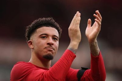 Jadon Sancho rơi vào hoàn cảnh khó tin