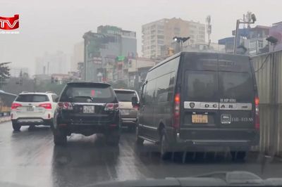 Tăng cường quản lý xe hợp đồng, thúc đẩy vận tải công cộng