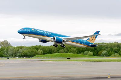 Vietnam Airlines gây bất ngờ