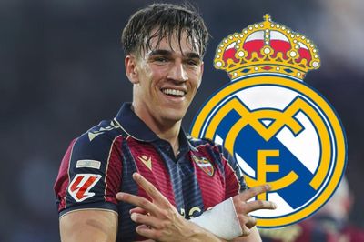 Real Madrid chiêu mộ tiền đạo cao 1,94 m