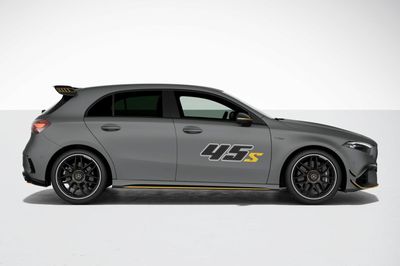 Cận cảnh Mercedes-AMG A 45 S 4MATIC+ Final Edition phiên bản cuối cùng
