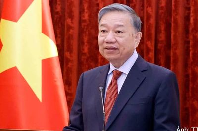 [Ảnh] Trao quyết định thăng Quân hàm Thượng tướng cho sĩ quan Công an Việt Nam