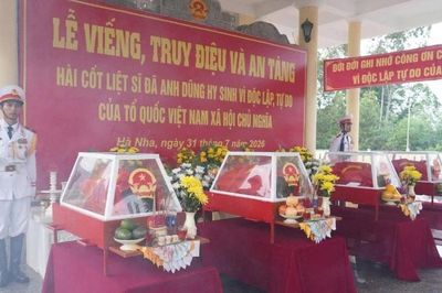 Đà Nẵng truy điệu và an táng 4 hài cốt liệt sĩ được tìm thấy tại hang Đá Sập