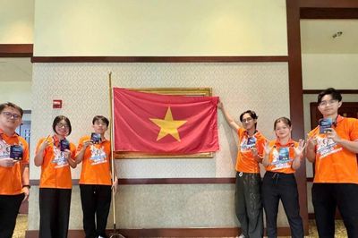 Nam sinh chuyên Anh vào top 9 thế giới cuộc thi Tin học văn phòng