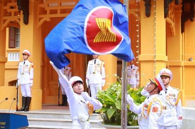 Lễ thượng cờ ASEAN: Việt Nam cam kết chung sức xây dựng Cộng đồng ASEAN vững mạnh
