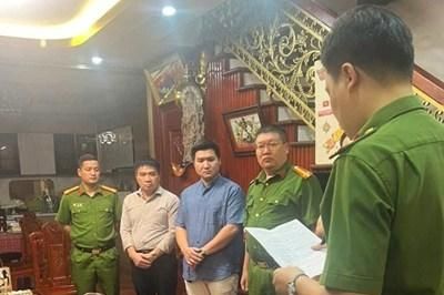 Triệt phá đường dây buôn lậu xuyên biên giới, giao dịch khoảng 1.000 tỉ đồng