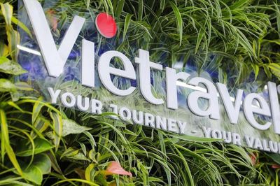 Vietravel bị phạt 295 triệu đồng, lộ giao dịch hơn 3.500 tỷ đồng chưa được thông qua