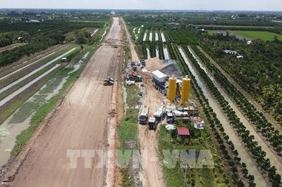 Hình ảnh mới nhất công trường cao tốc Mỹ An - Cao Lãnh hơn 6.100 tỷ