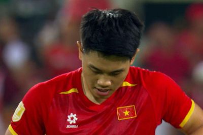 HLV Kim Sang Sik không hài lòng với Đình Bắc