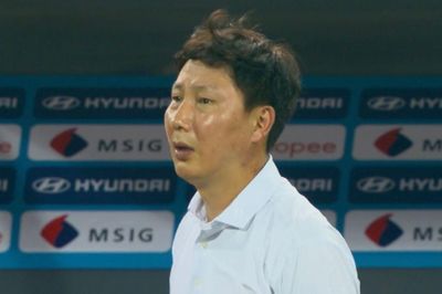 Thất vọng với HLV Kim Sang Sik