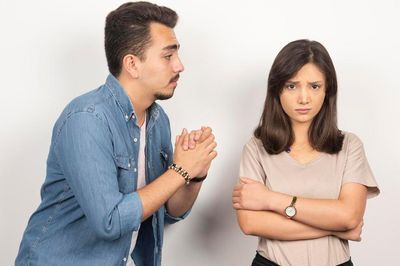 Tự tay đập tan mái ấm chỉ vì… chiếc 'mỏ hỗn'