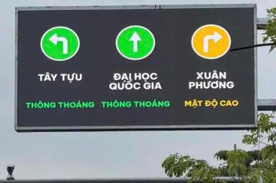 Hà Nội: Màn hình LED giao thông hỗ trợ người dân tránh ùn tắc, nâng cao ý thức
