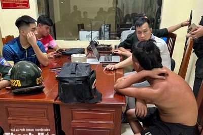 Bắt giữ đối tượng 'ngáo rượu' dùng gạch đá ném vào nhà dân