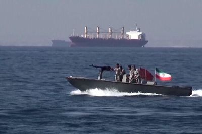 Thượng viện Mỹ tiếp tục bác nỗ lực hạn chế chiến dịch quân sự tại Iran