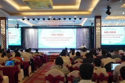 Phổ biến Luật sửa đổi, bổ sung một số điều của Luật Quảng cáo cho cán bộ xã, phường, doanh nghiệp