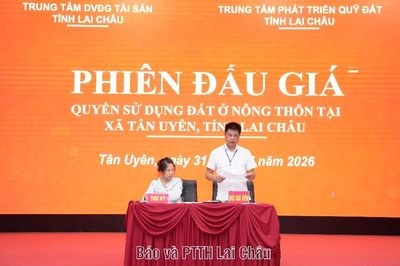 Phiên đấu giá quyền sử dụng đất nông thôn tại xã Tân Uyên