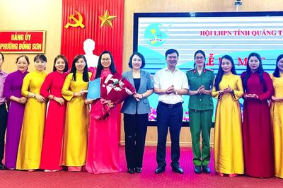 Ra mắt mô hình điểm 'Tổ Phụ nữ chuyển đổi số cộng đồng'