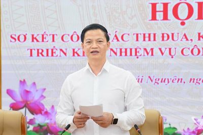 Cụm thi đua các tỉnh trung du và đồng bằng sông Hồng sơ kết công tác thi đua, khen thưởng