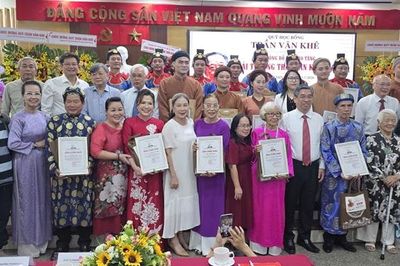 Nhà hát Nghệ thuật Truyền thống Cung đình Huế nhận Giải thưởng Trần Văn Khê